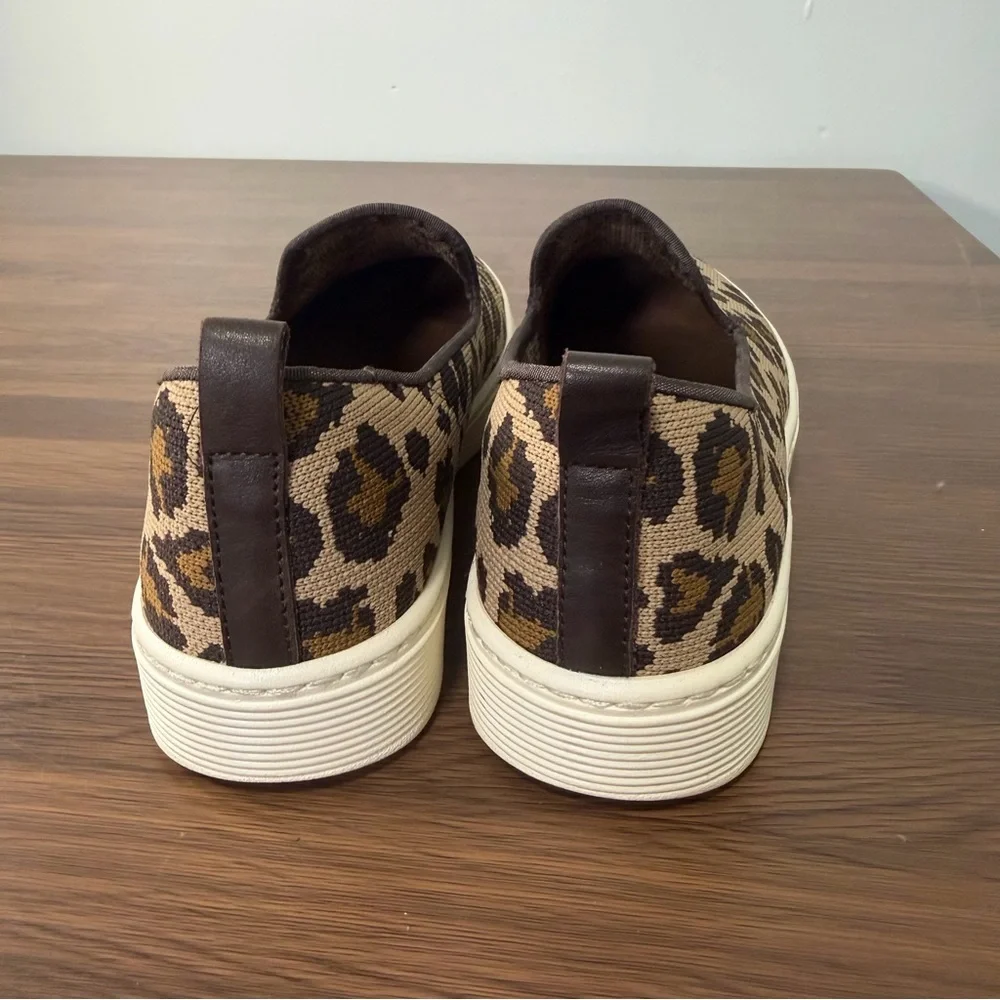 Sofft Somers Slip-On Knit‎ Sneakers Leopard Print Sz 10